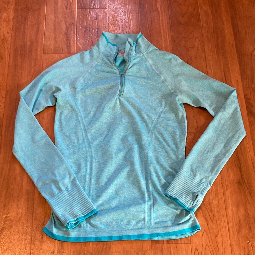 Athleta Turquoise Women’s Small Stretch Activewear Top